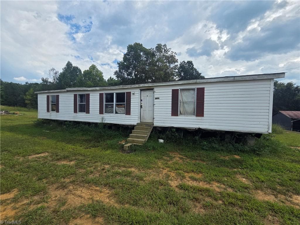 3006 Surratt Road, Denton NC 27239
