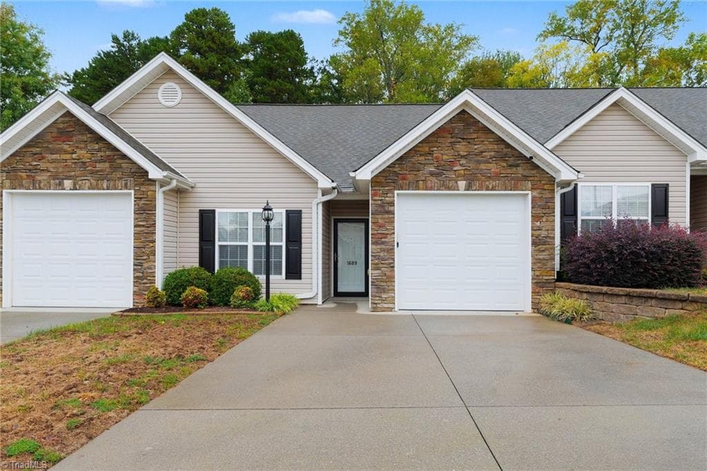 1689 Grand Springs Drive, Winston-Salem NC 27127
