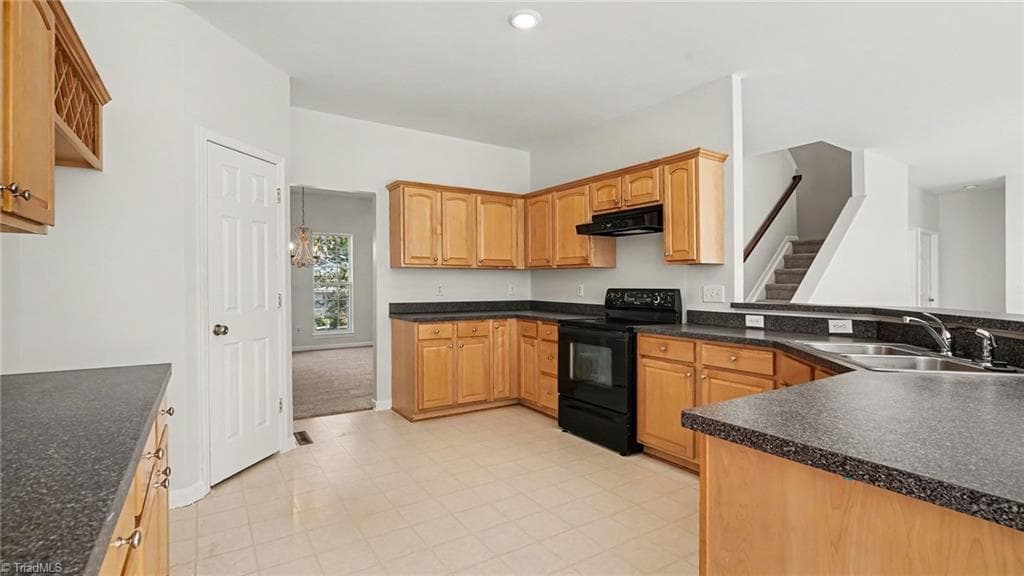 Stick/Site Built at 2956 Maple Branch Drive, High Point NC 27265, High Point, photo 19 of 60
