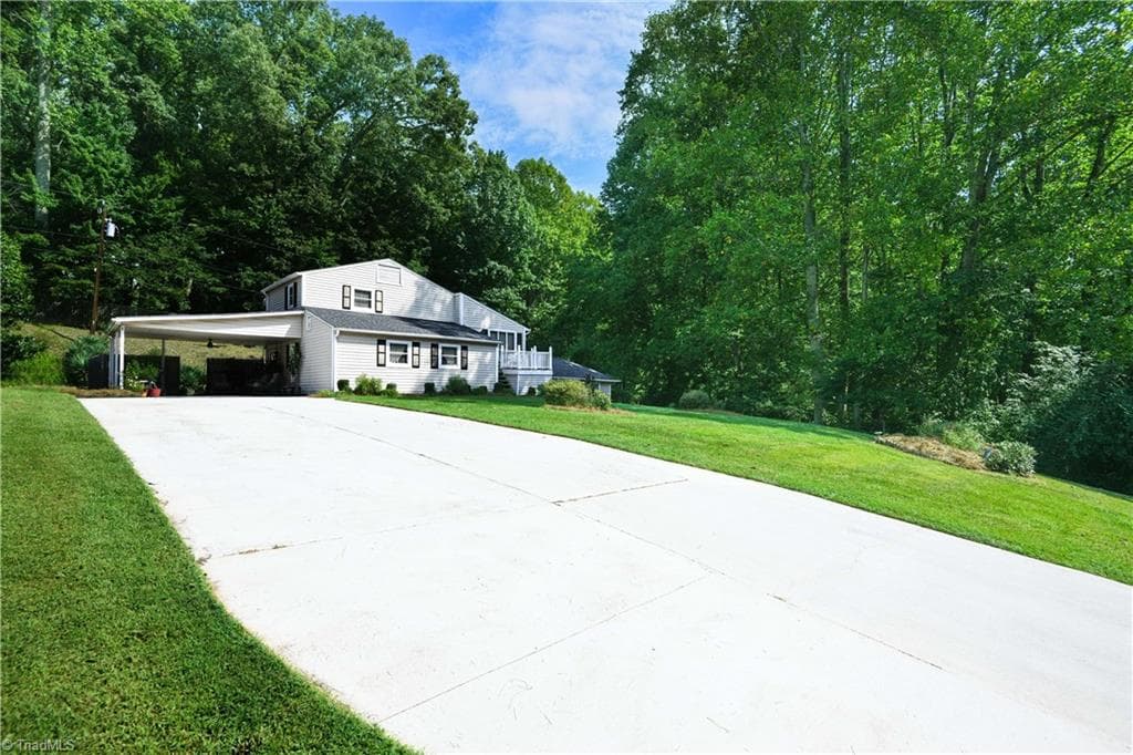 Stick/Site Built at 2311 Oakcliffe Drive, Kernersville NC 27284, photo 36 of 43