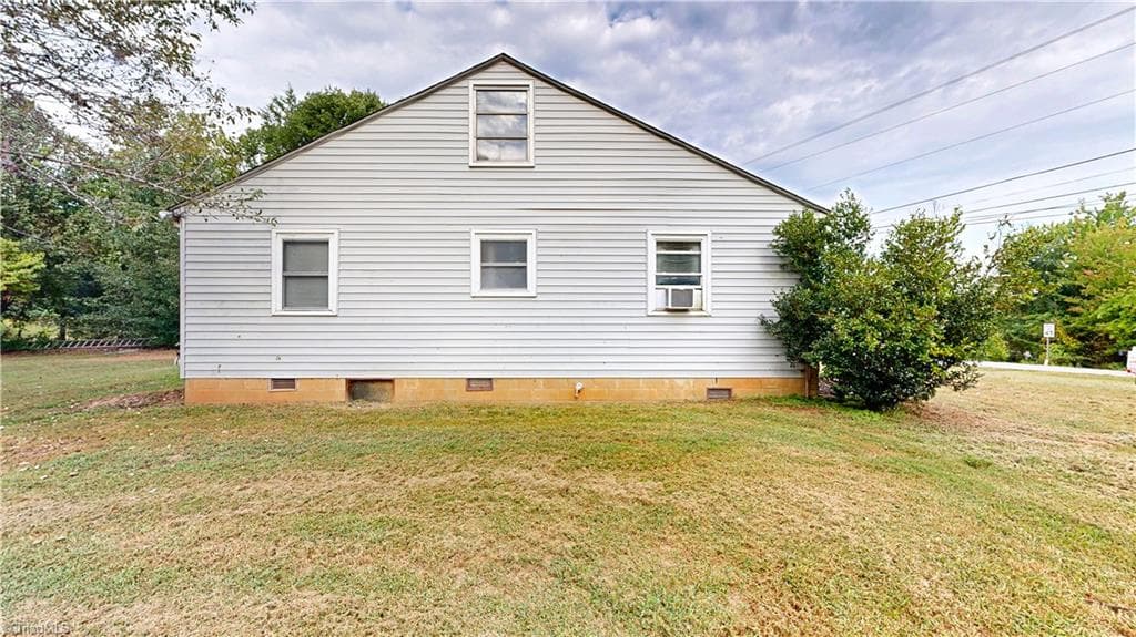 Stick/Site Built at 5441 Robinhood Road, Winston-Salem NC 27106, Winston-Salem, photo 33 of 39