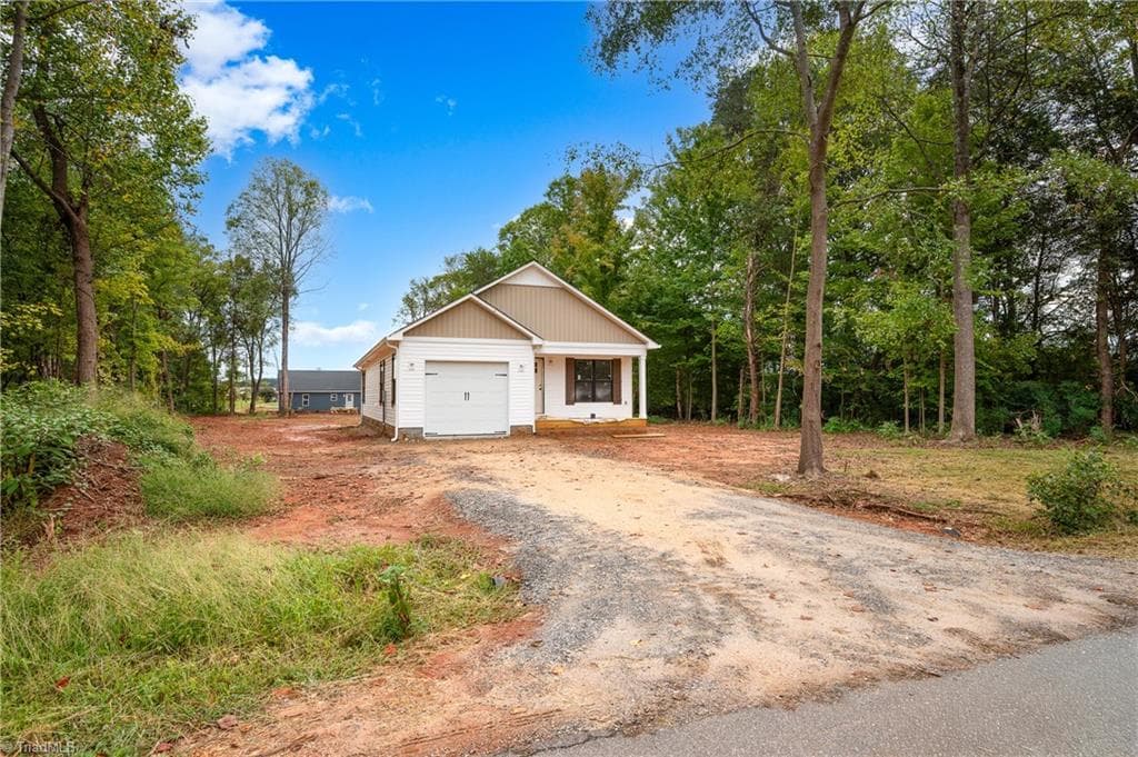 Stick/Site Built at 104 Roseman Lane, Statesville NC 28625, Statesville, photo 4 of 12