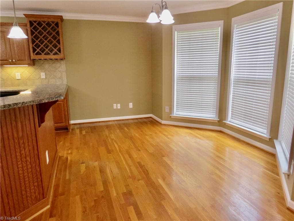 Breakfast Nook - 132 Feather Ridge Circle, Reidsville NC 27320, Reidsville