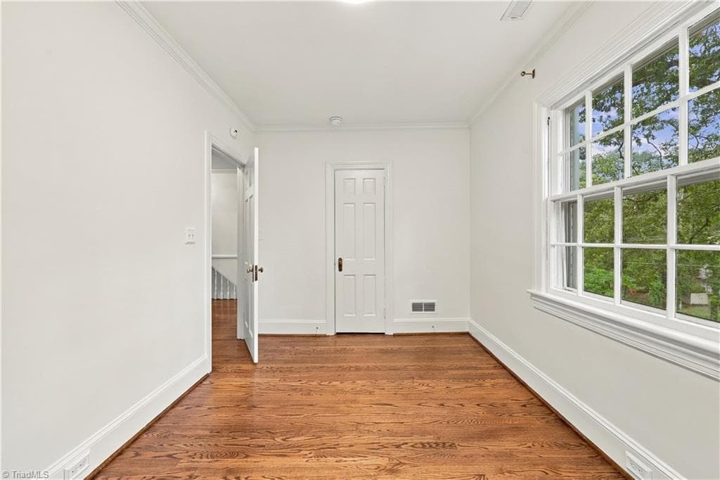 Stick/Site Built at 628 Roslyn Road, Winston-Salem NC 27104, photo 26 of 40