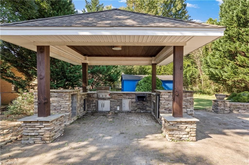 Stick/Site Built at 3103 N Centennial Street, High Point NC 27265, photo 26 of 28