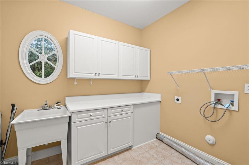 Stick/Site Built at 3940 Newport Court, High Point NC 27265, High Point, photo 43 of 74