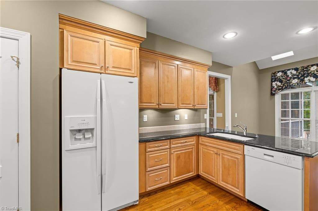 Stick/Site Built at 3940 Newport Court, High Point NC 27265, High Point, photo 17 of 74