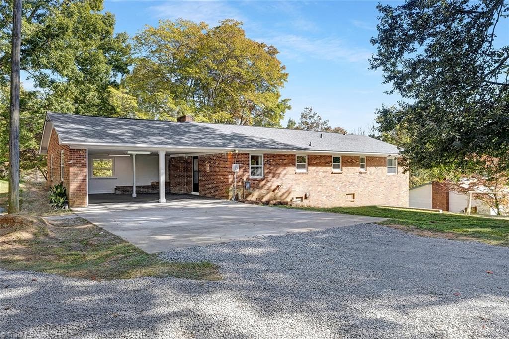 Stick/Site Built at 4420 Chebar Drive, Pfafftown NC 27040, Pfafftown, photo 16 of 24