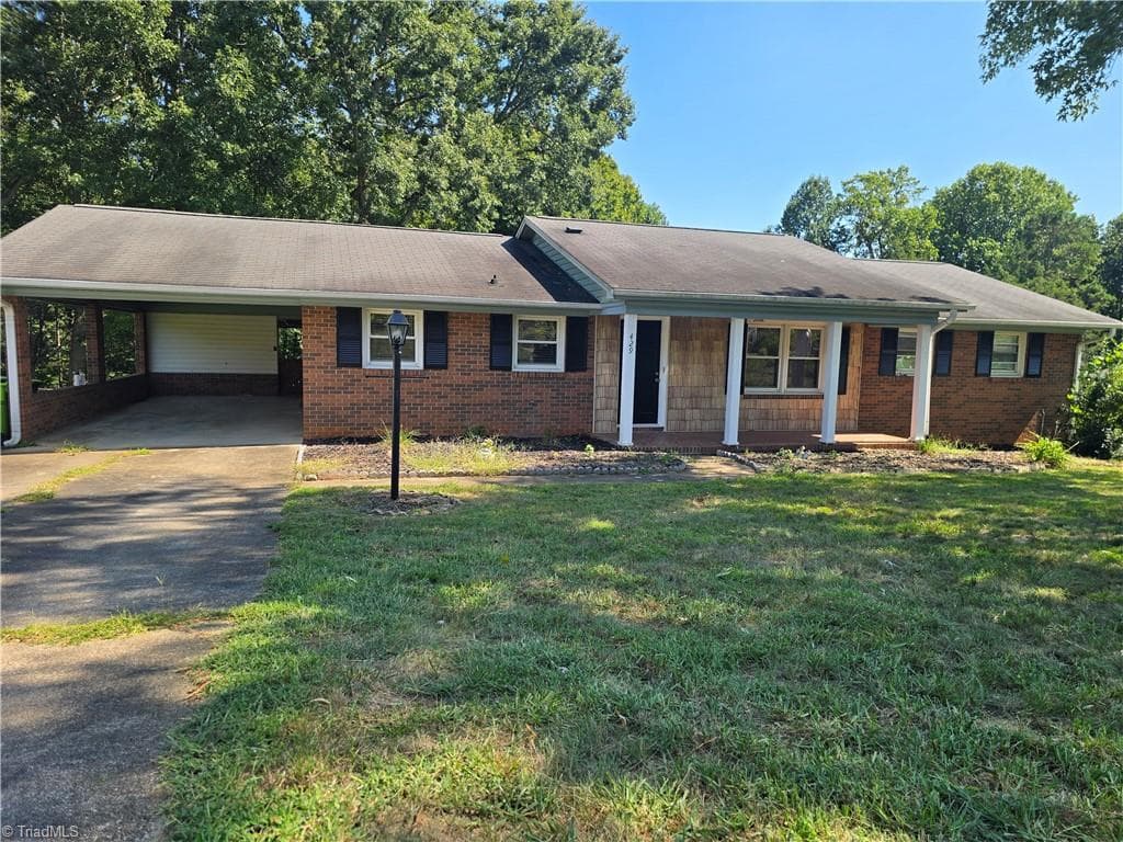 429 Mendenhall Drive, Winston-Salem NC 27127