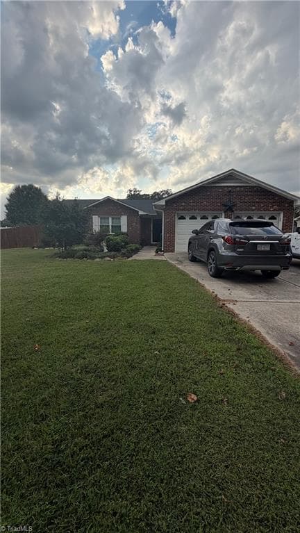 Stick/Site Built at 161 Clearfield Drive, Lexington NC 27295, photo 2 of 28