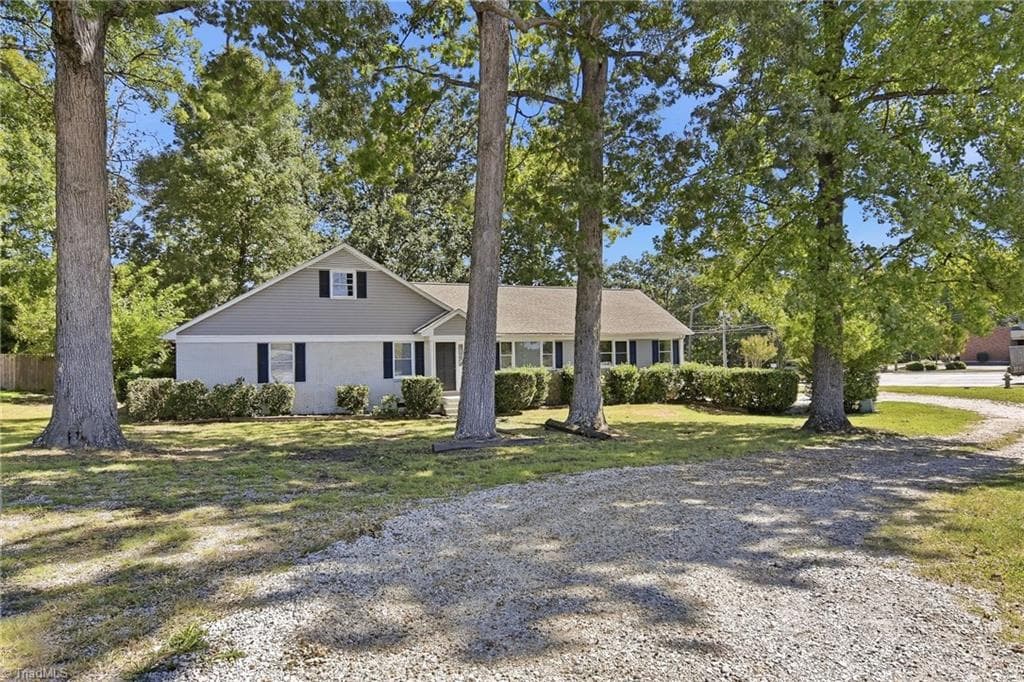 Stick/Site Built at 1233 Guilford College Road, Jamestown NC 27282, Jamestown, photo 2 of 30