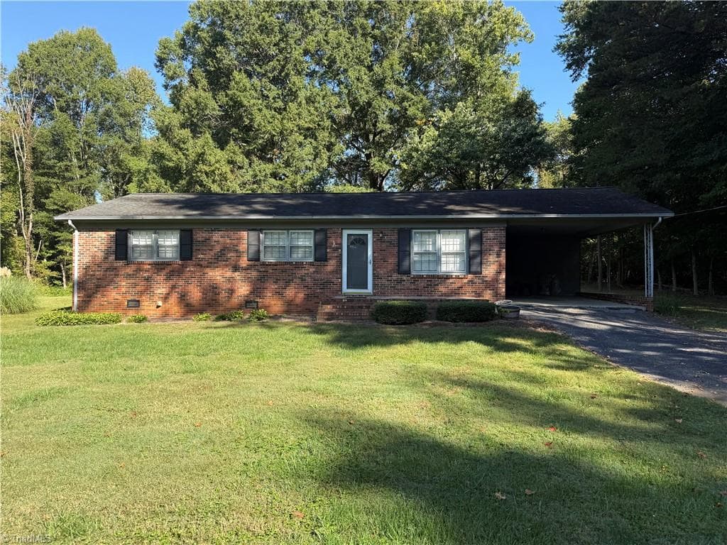 120 Brier Creek Road, Advance NC 27006