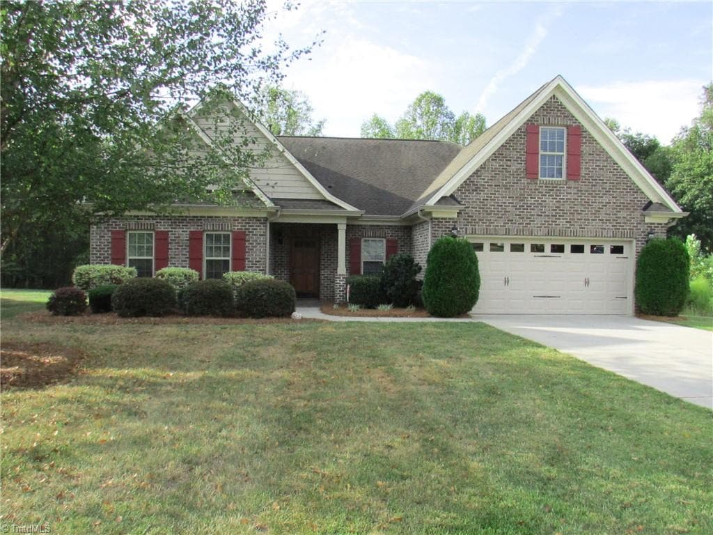 4617 Olivine Lane, Pfafftown NC 27040