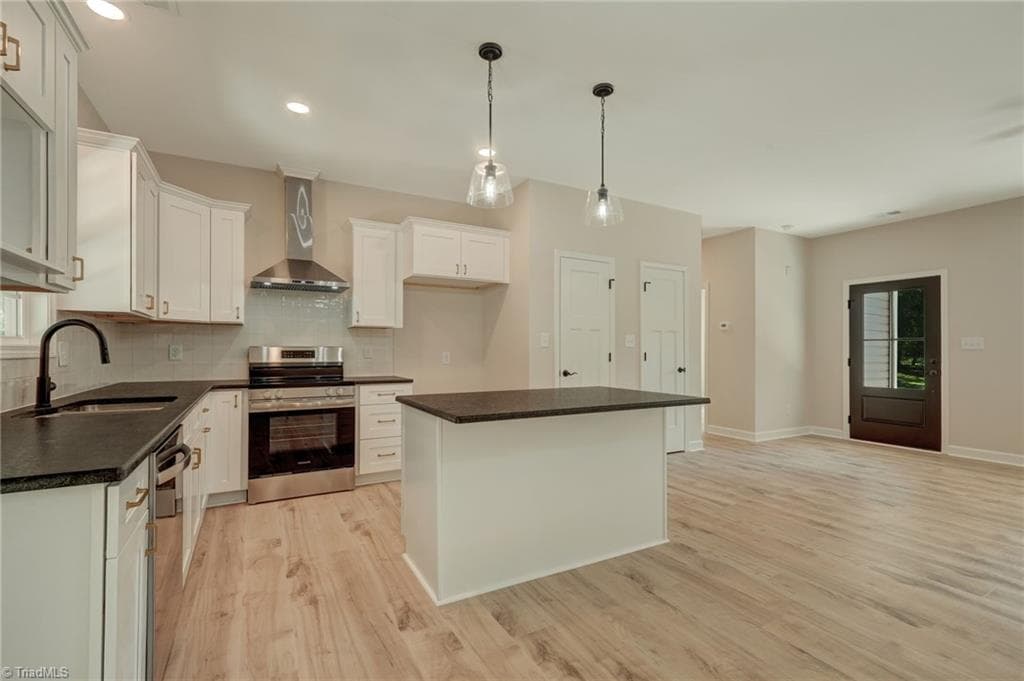 Stick/Site Built at 807 Claymore Court, Reidsville NC 27320, Reidsville, photo 47 of 98