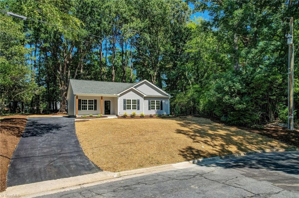 Stick/Site Built at 807 Claymore Court, Reidsville NC 27320, Reidsville, photo 7 of 98