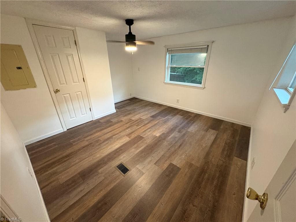 Manufactured Home at 329 Graystone Road, Mount Airy NC 27030, photo 17 of 19