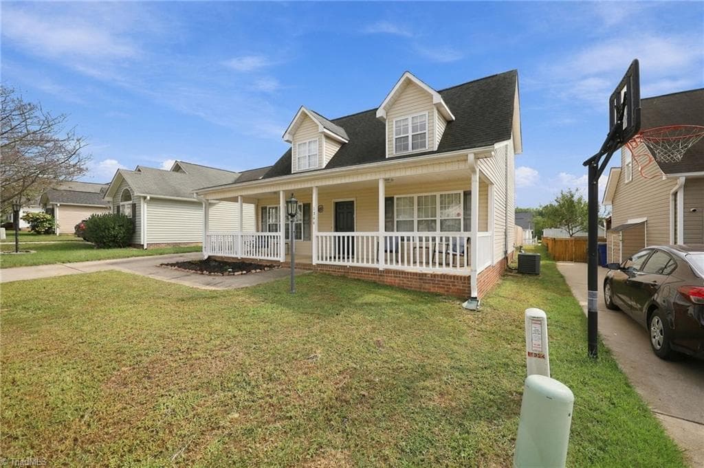 Stick/Site Built at 1344 Lighthouse Lane, Winston-Salem NC 27127, photo 3 of 28