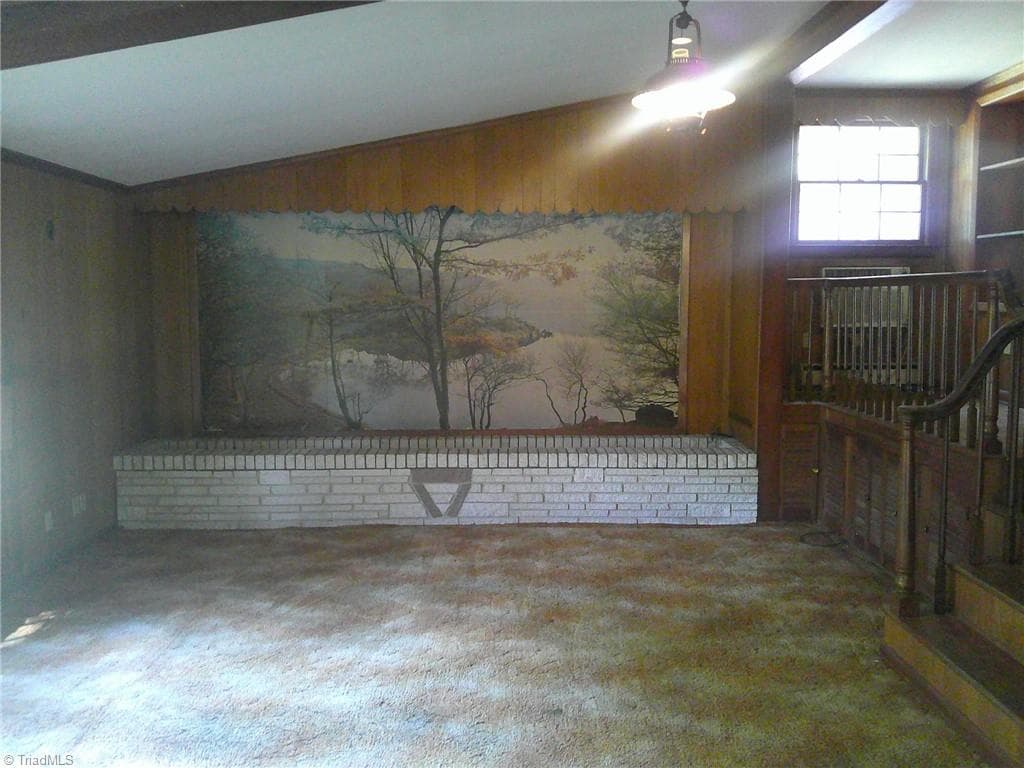 Stick/Site Built at 320 E Vandalia Road, Greensboro NC 27406, photo 5 of 15