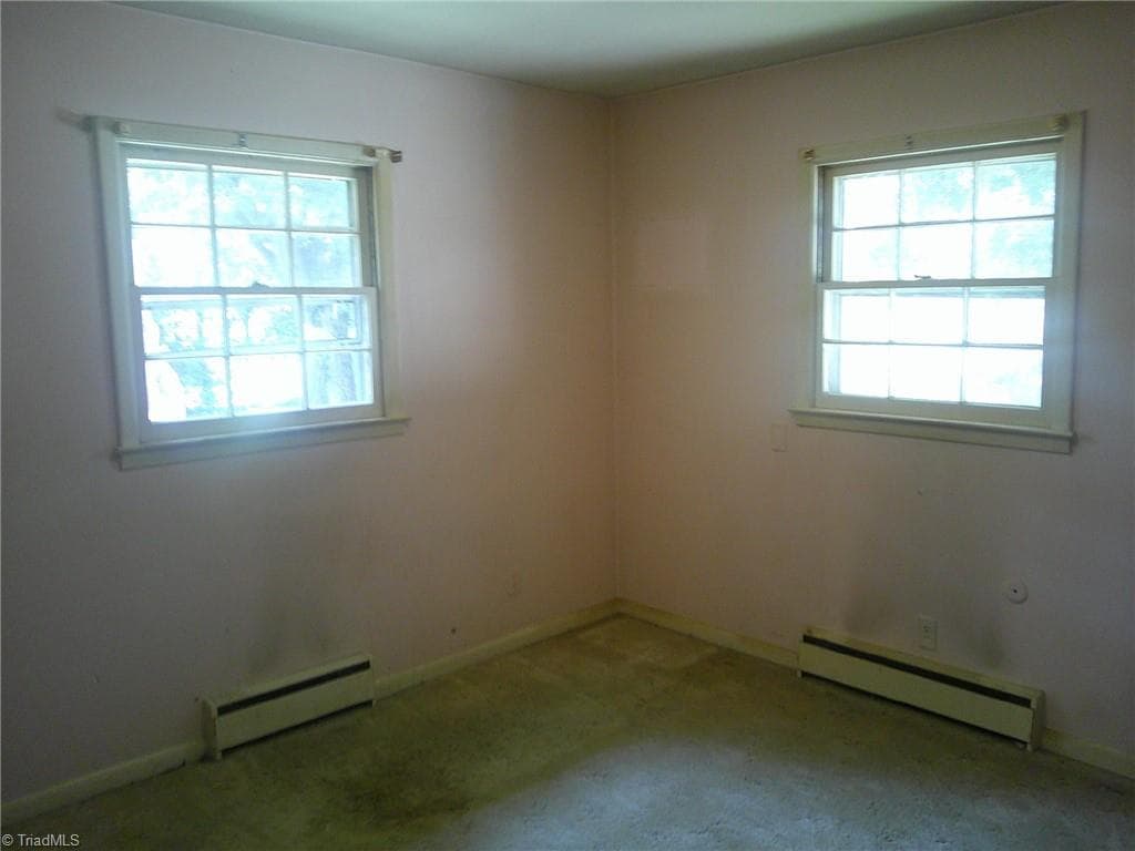 Stick/Site Built at 320 E Vandalia Road, Greensboro NC 27406, photo 9 of 15