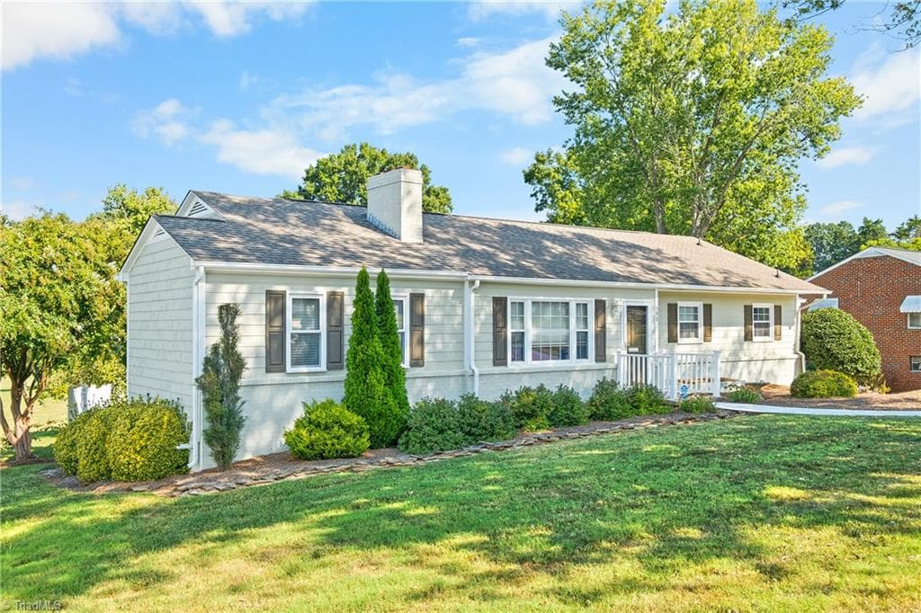 Stick/Site Built at 590 N Peace Haven Road, Winston-Salem NC 27104, Winston-Salem, photo 2 of 35