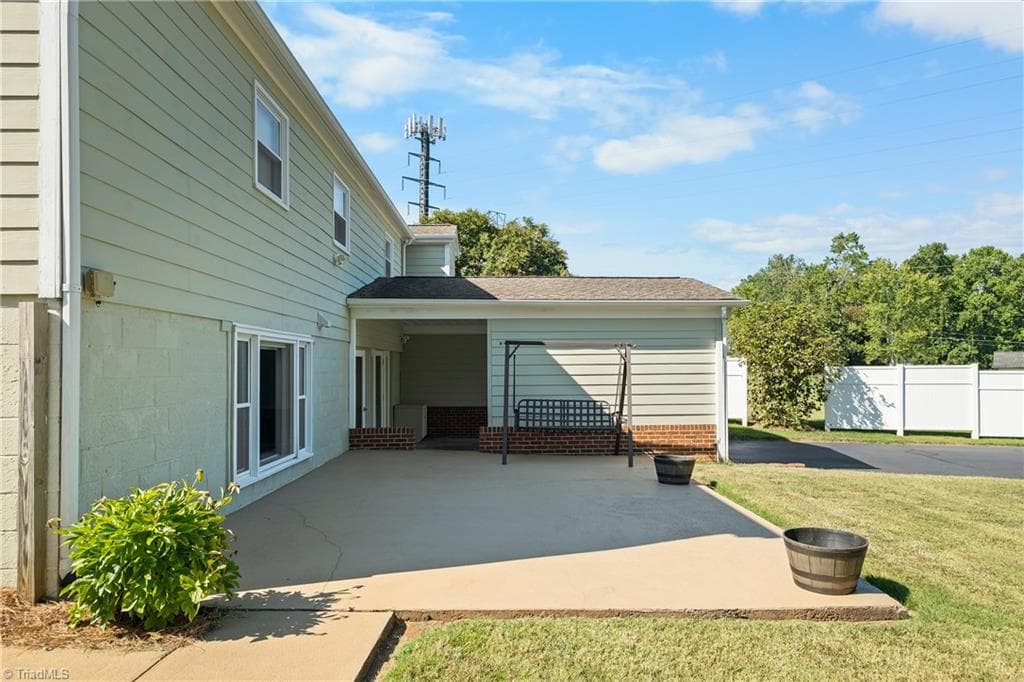 Stick/Site Built at 590 N Peace Haven Road, Winston-Salem NC 27104, Winston-Salem, photo 34 of 35