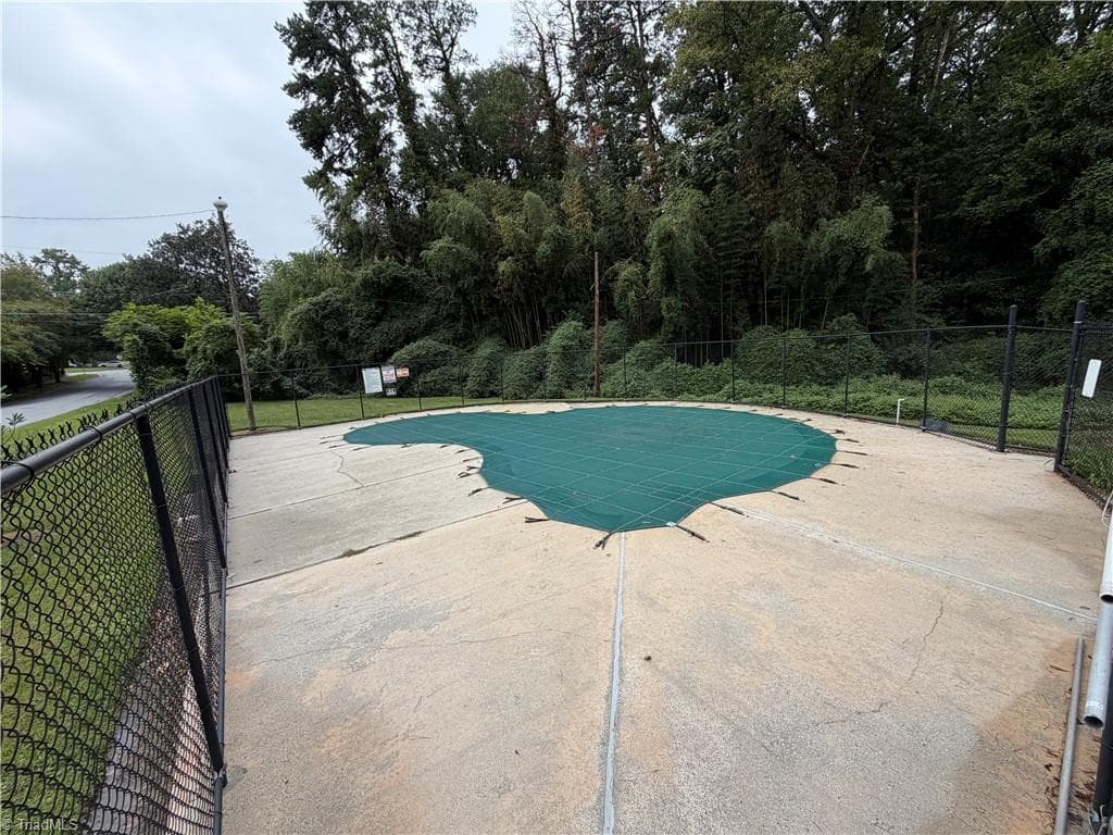 Stick/Site Built at 1828 Villa Drive, Greensboro NC 27403, Greensboro, photo 33 of 36