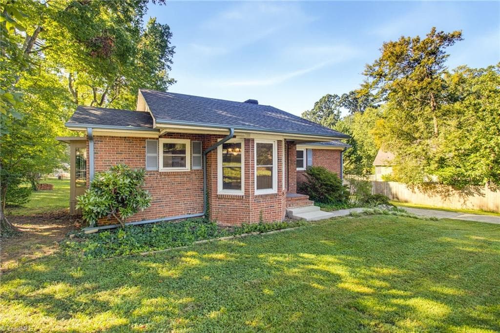 Stick/Site Built at 1418 Rock Spring Street, Greensboro NC 27405, photo 2 of 40
