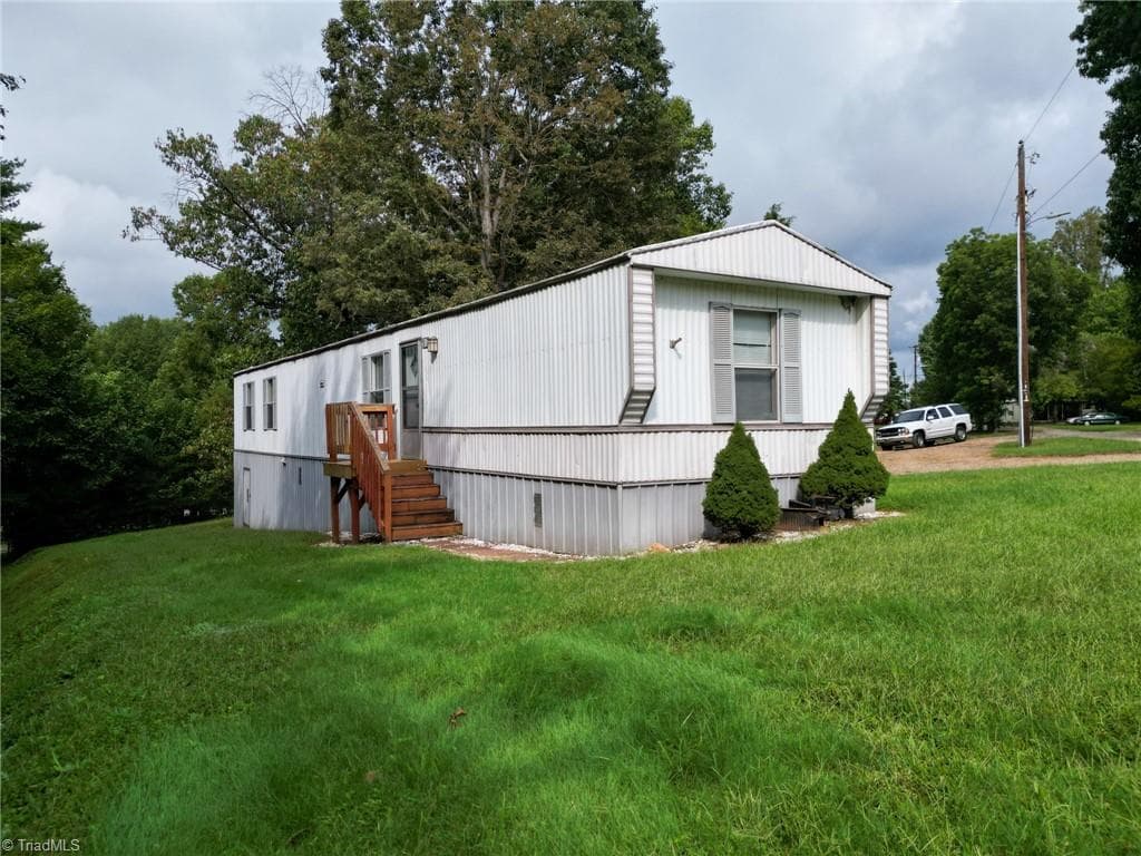 Remarks at 148 Church Park Road, North Wilkesboro NC 28659, North Wilkesboro, photo 59 of 60