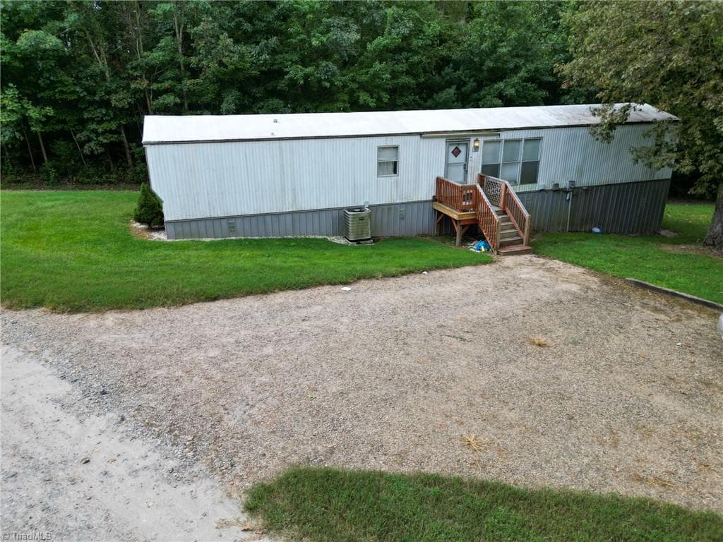 Remarks at 148 Church Park Road, North Wilkesboro NC 28659, North Wilkesboro, photo 21 of 60