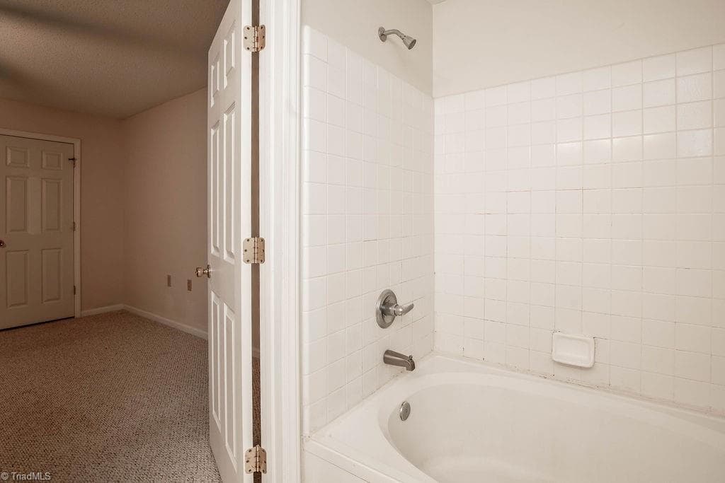 Stick/Site Built at 2680 Ingleside Drive # 2B, High Point NC 27265, High Point, photo 19 of 28
