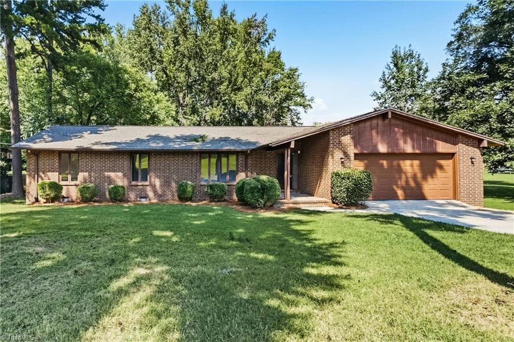 4103 Hickory Tree Lane, Greensboro NC 27405