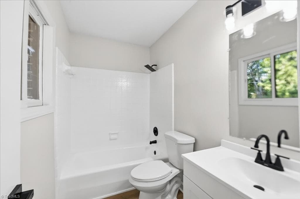 Stick/Site Built at 4103 Hickory Tree Lane, Greensboro NC 27405, photo 10 of 16