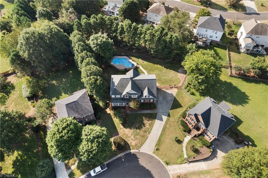 121 Foxmoor Court, Advance NC 27006