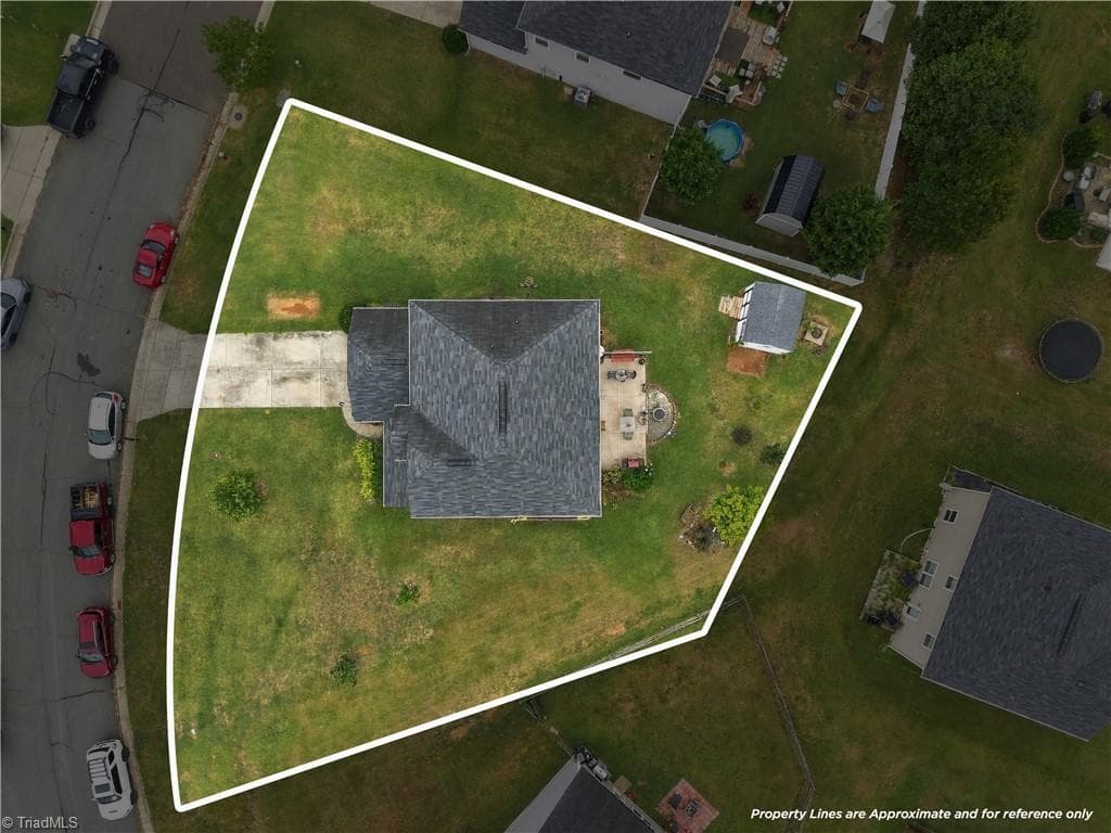 Stick/Site Built at 239 Thistle Downs Drive, Burlington NC 27215, Burlington, photo 3 of 46