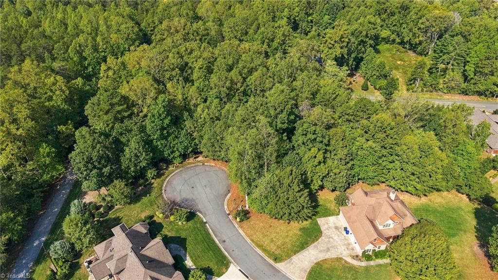 Single Family Residence at 2730 Spicewood Trails Lane, Pfafftown NC 27106, photo 2 of 12