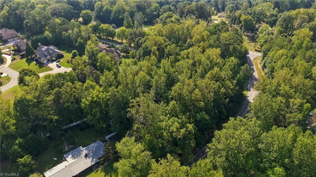 Single Family Residence at 2730 Spicewood Trails Lane, Pfafftown NC 27106, photo 5 of 12