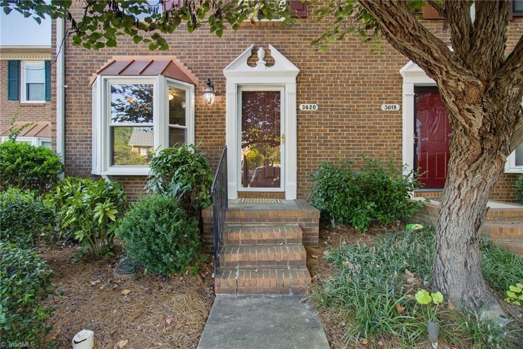 2210 New Garden Road # 3620, Greensboro NC 27410