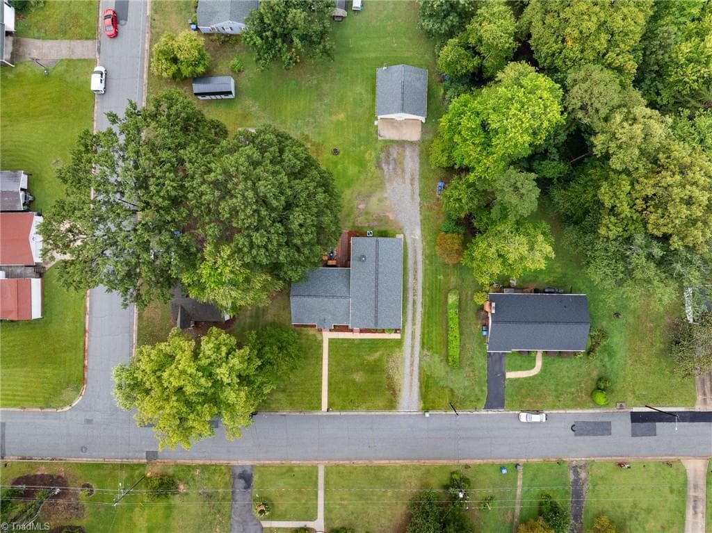 Stick/Site Built at 218 Center Street, Kernersville NC 27284, photo 6 of 46
