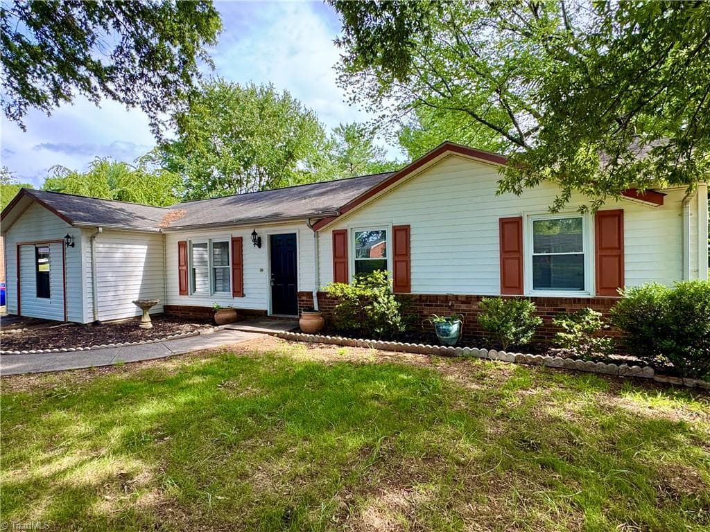 Stick/Site Built at 213 S Vandala Court, King NC 27021, King, photo 3 of 50