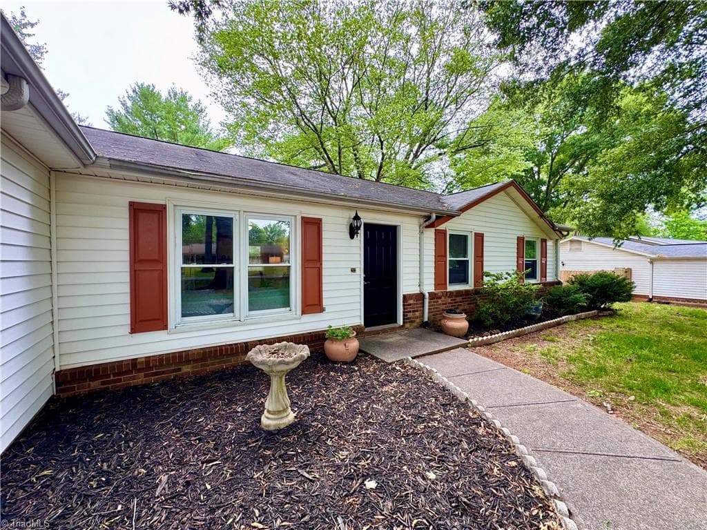 Stick/Site Built at 213 S Vandala Court, King NC 27021, King, photo 13 of 50