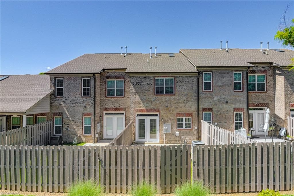 Stick/Site Built at 1228 United Court, Winston-Salem NC 27103, Winston-Salem, photo 30 of 31