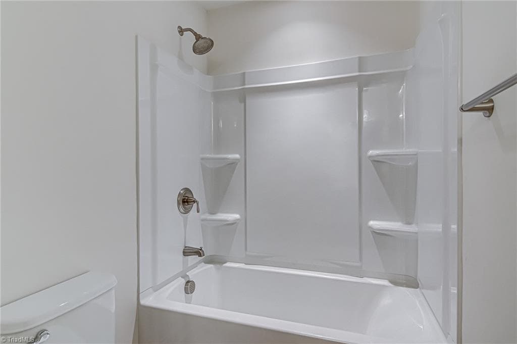 Stick/Site Built at 1228 United Court, Winston-Salem NC 27103, Winston-Salem, photo 18 of 31
