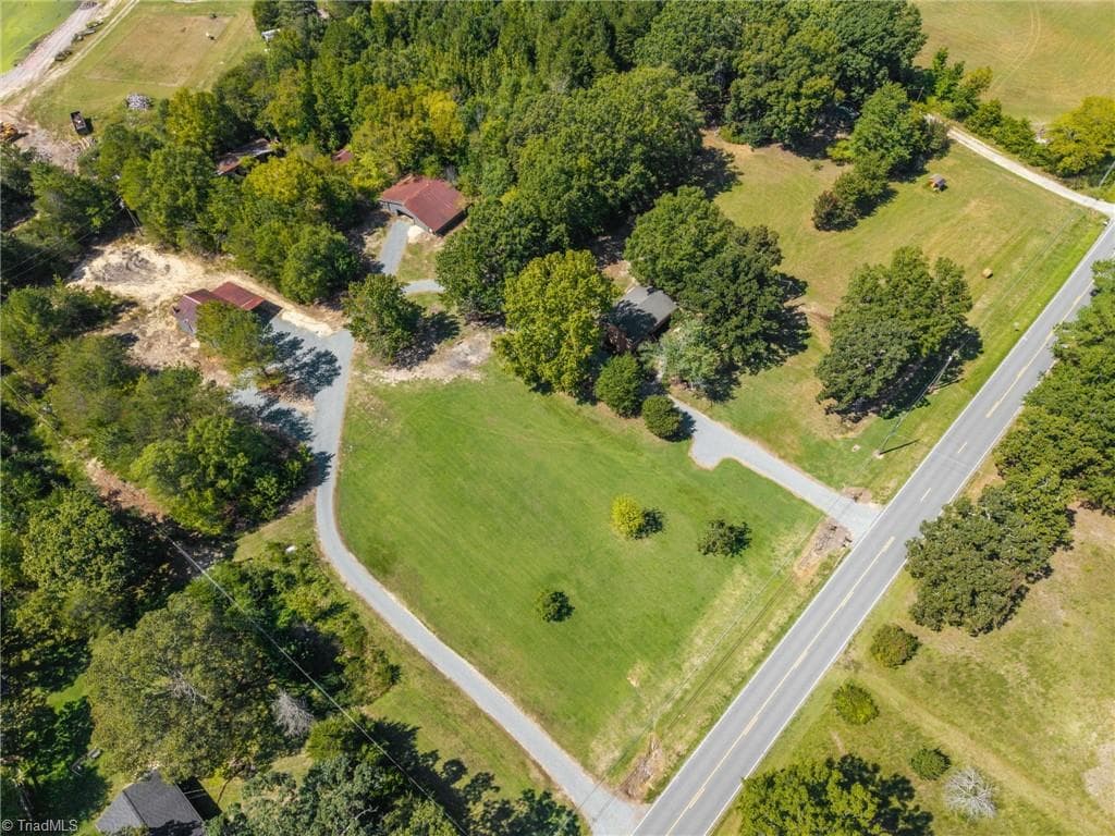 6120 Liberty Road, Julian NC 27283