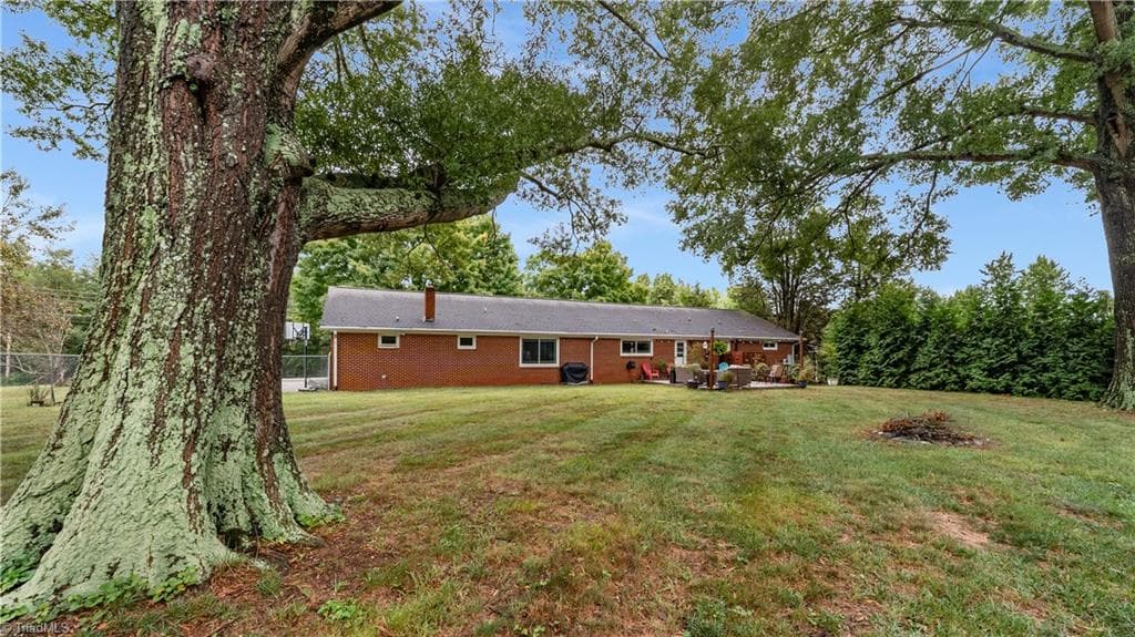 Stick/Site Built at 3801 Mulberry Lane, High Point NC 27265, photo 30 of 48