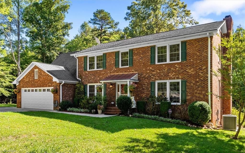 Stick/Site Built at 4 Horseshoe Court, Greensboro NC 27410, Greensboro, photo 3 of 86
