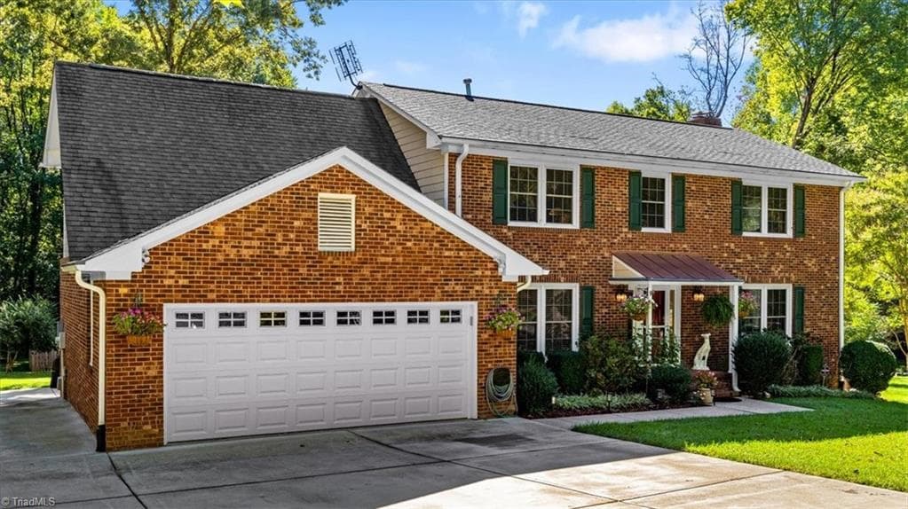 Stick/Site Built at 4 Horseshoe Court, Greensboro NC 27410, Greensboro, photo 5 of 86