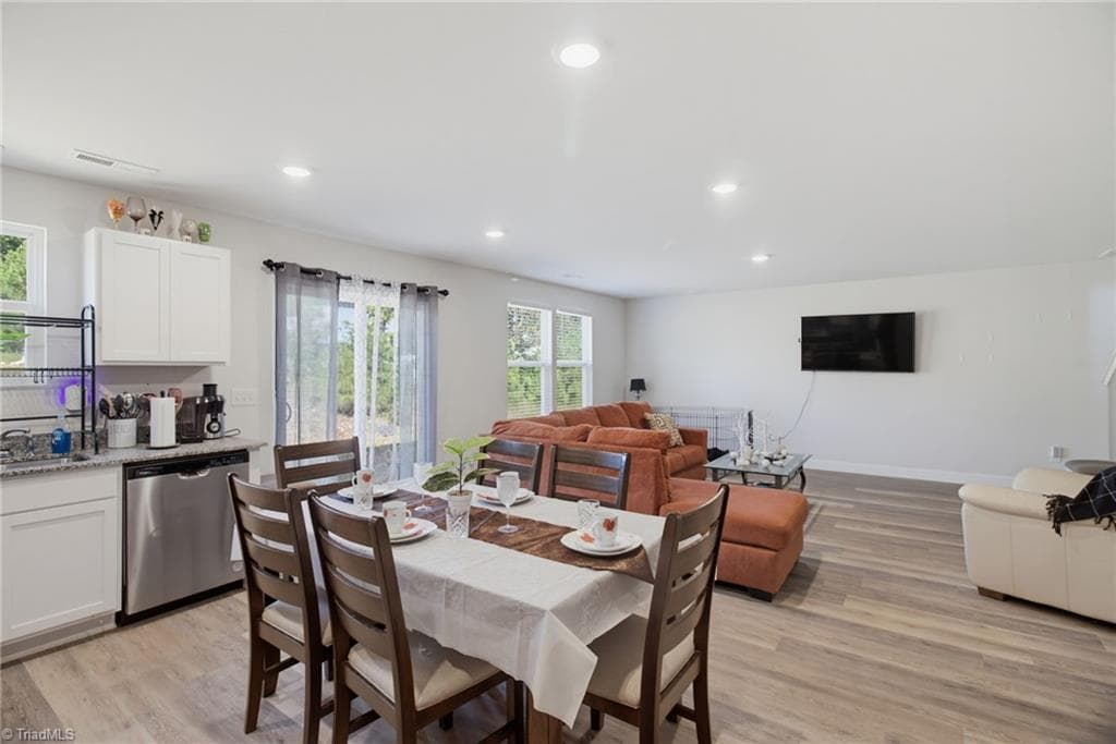 Stick/Site Built at 831 Fox Laurel Court, Asheboro NC 27203, photo 11 of 31