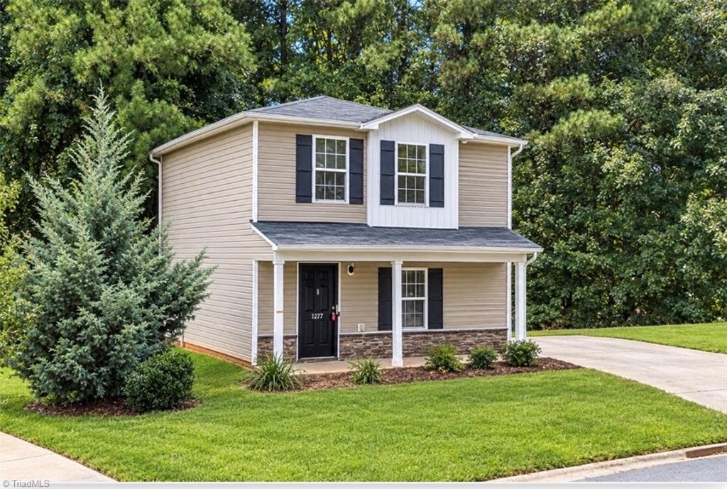 1277 Stonefield Crossing Court, Winston-Salem NC 27107