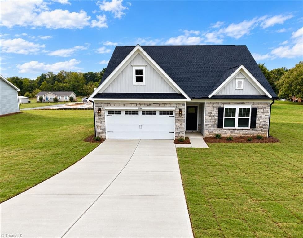 5166 Paramount Road # 1061, Pfafftown NC 27040