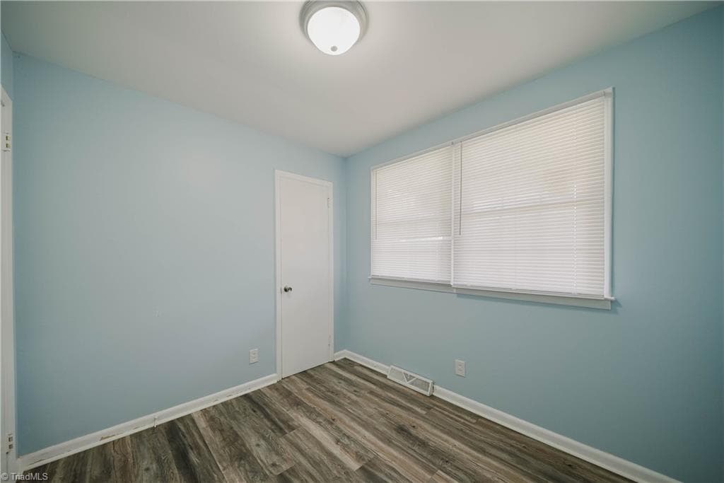 Stick/Site Built at 2102 Bothwell Street, Greensboro NC 27401, photo 6 of 34